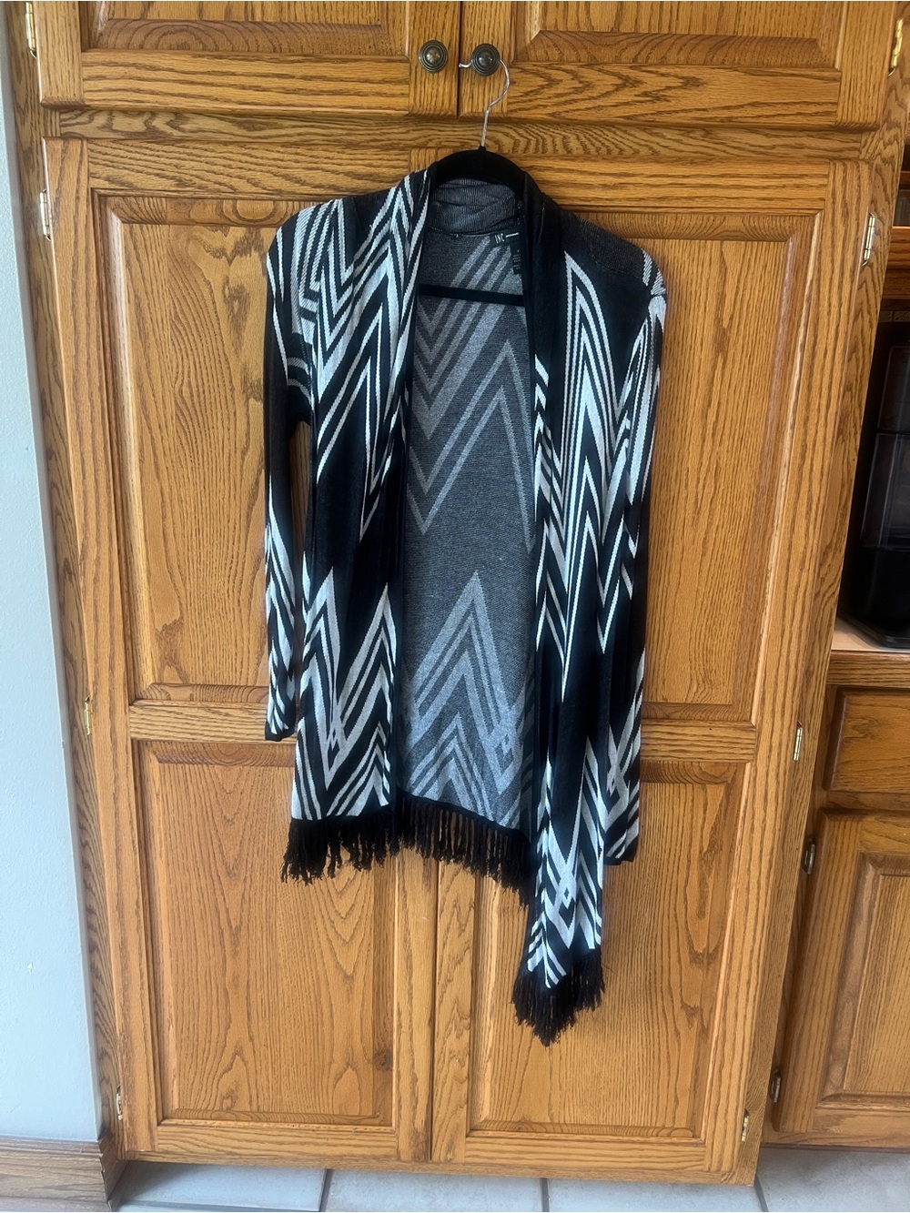 Black & White Geometric Open-Front Fringe Cardigan Sweater